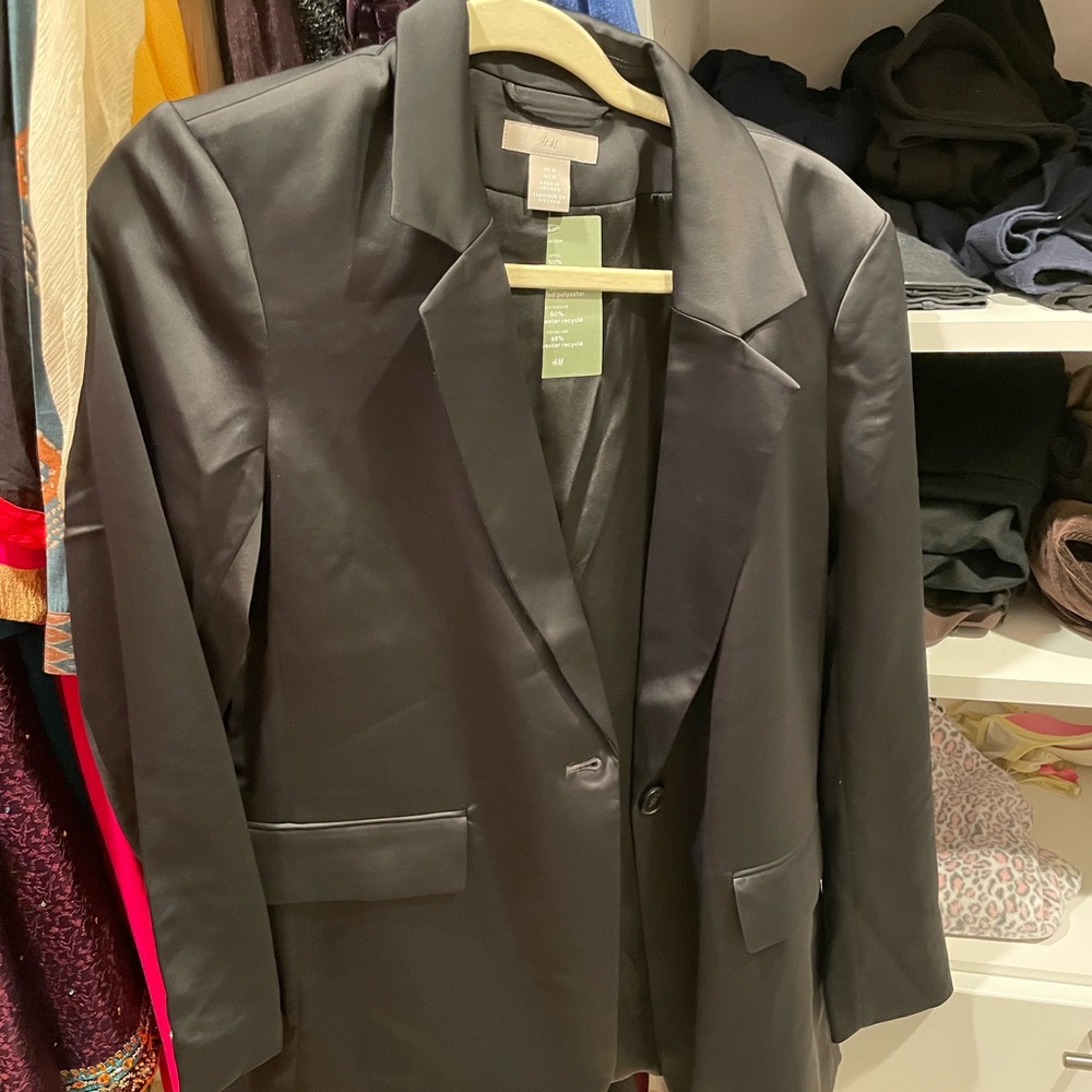 H&M shiny black blazer nwt